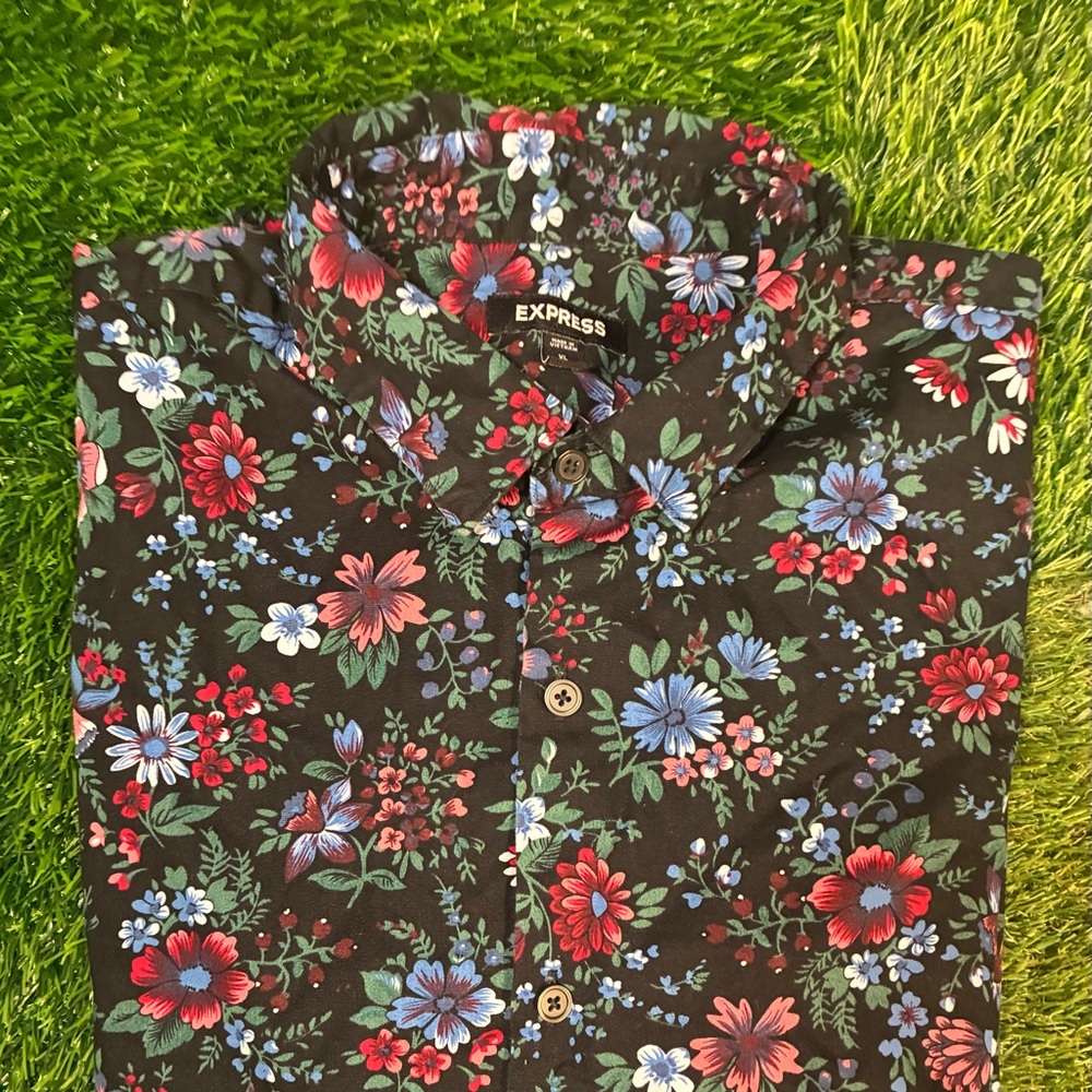 Express Men's Floral Black short sleeve button up.